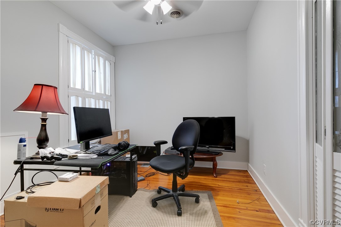 23 N Rowland St