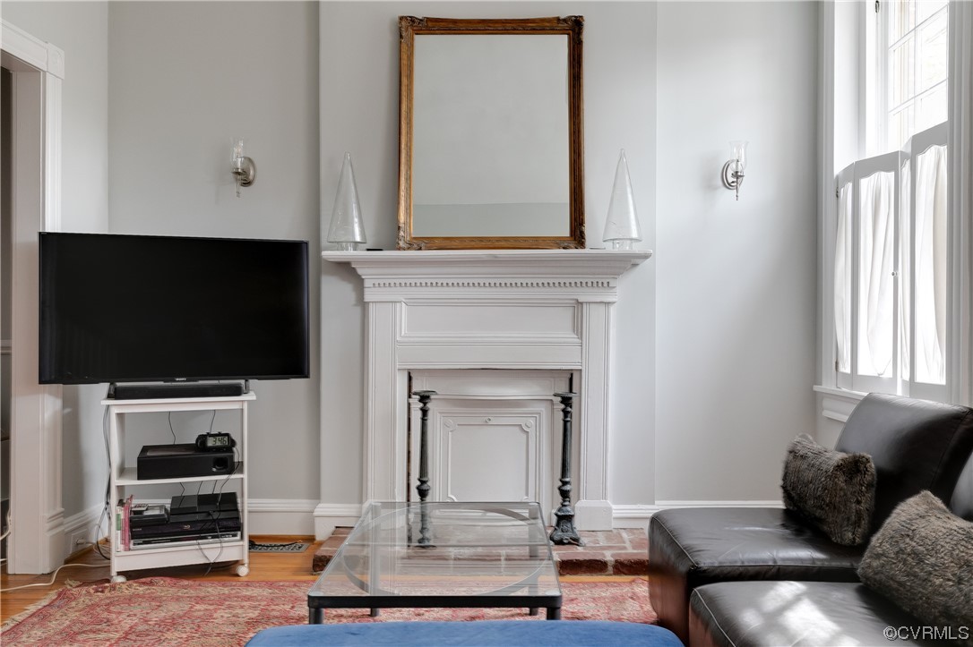 23 N Rowland St