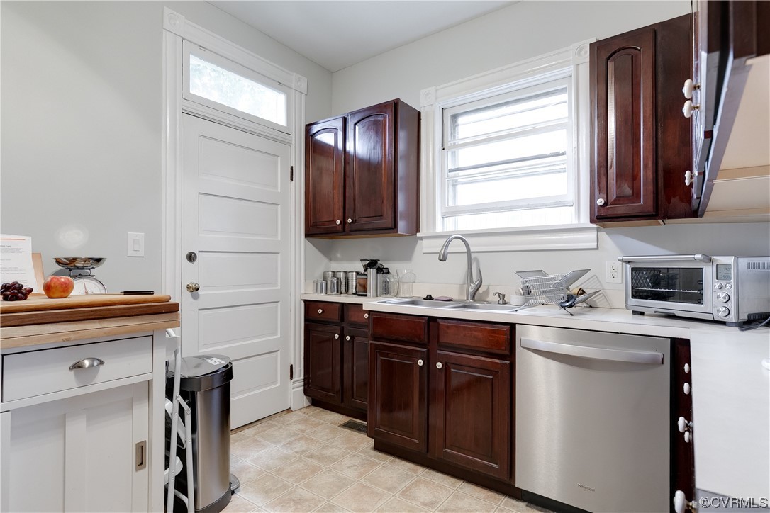 23 N Rowland St