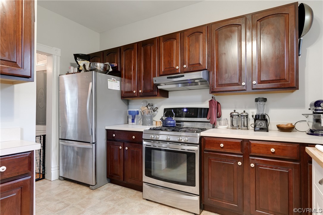 23 N Rowland St