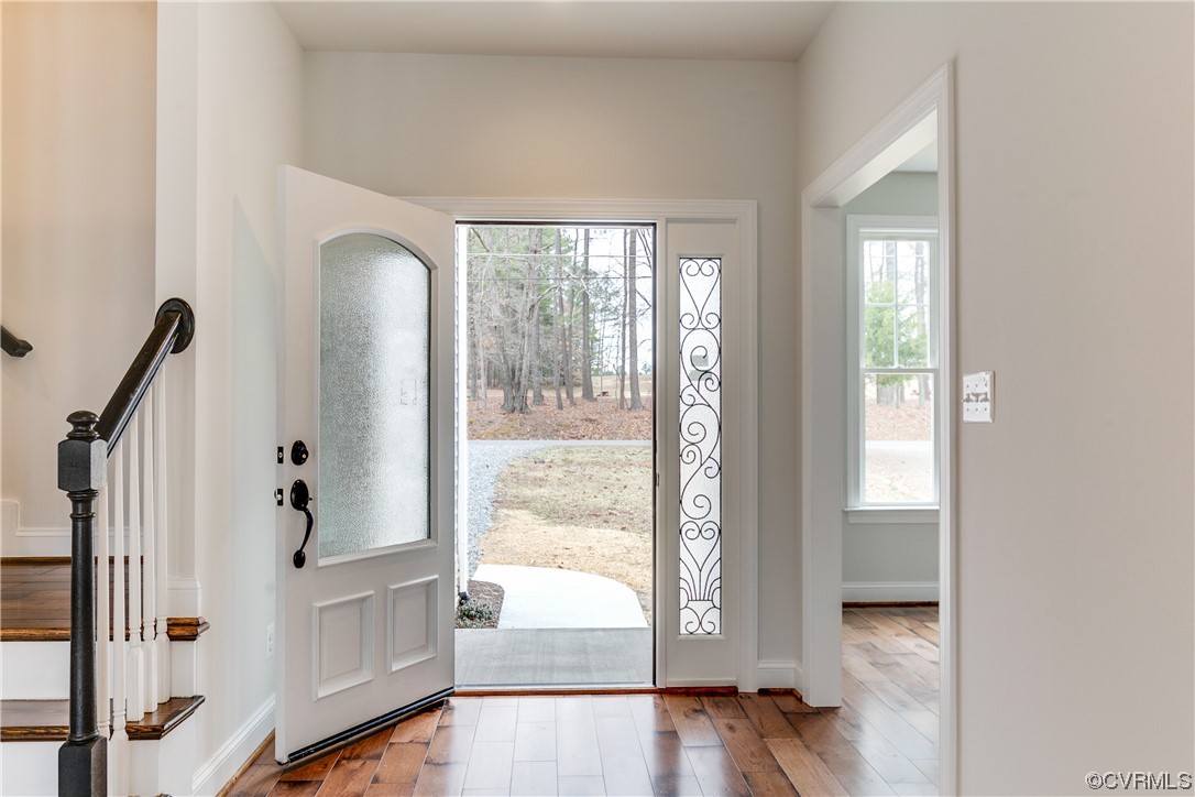 296 Lake Caroline Dr