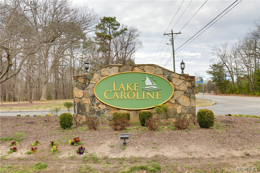 296 Lake Caroline Dr