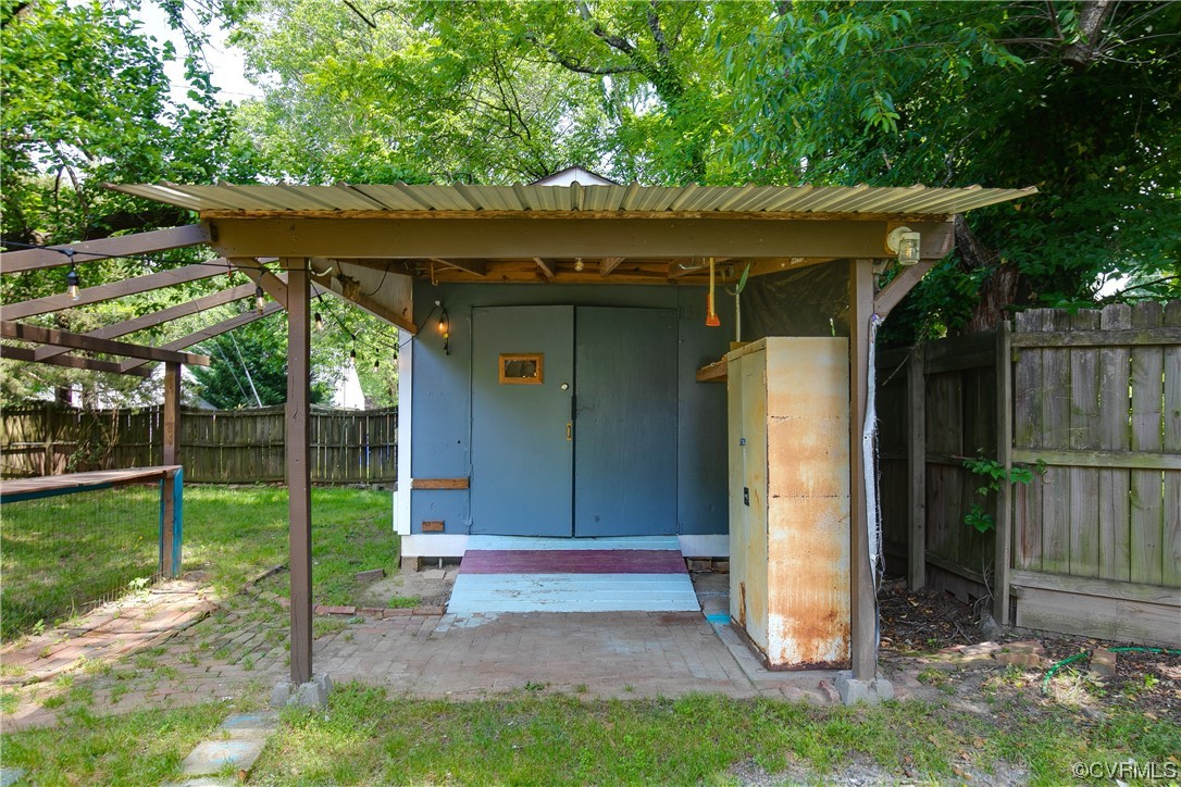 717 Hill Top Dr