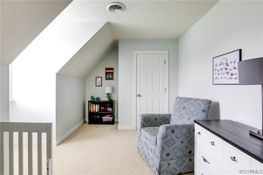 5670 Gentry Dr