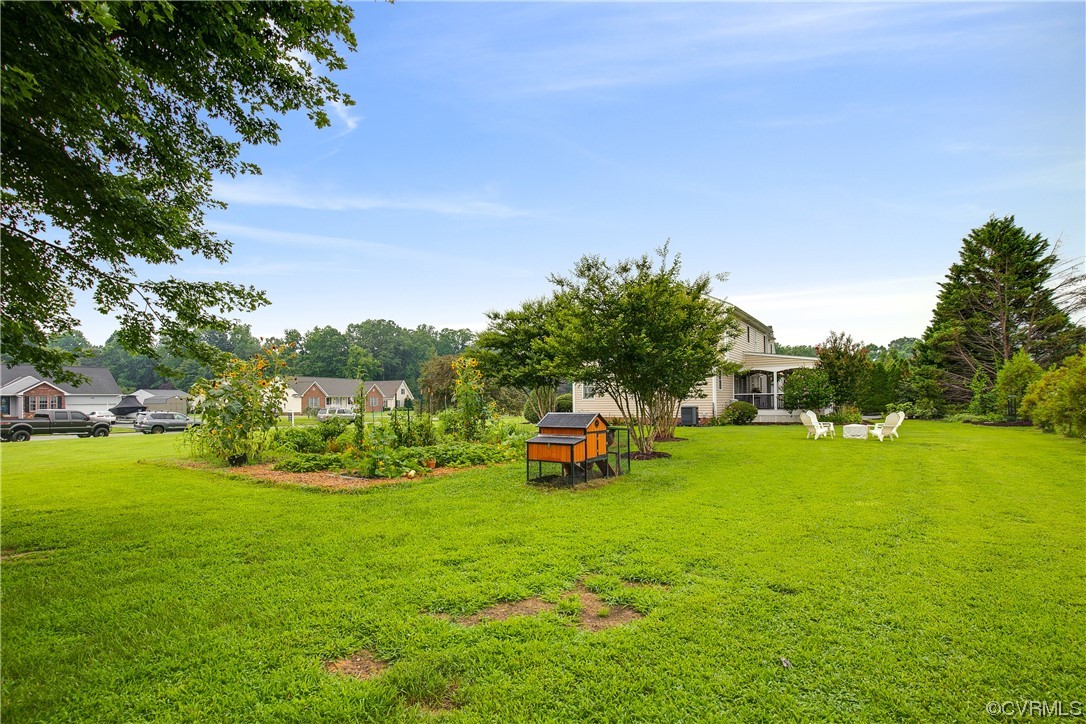 5670 Gentry Dr