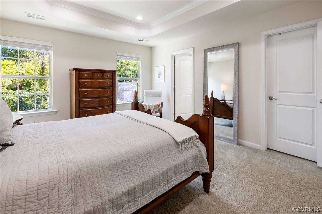 5524 Riverside Heights Way