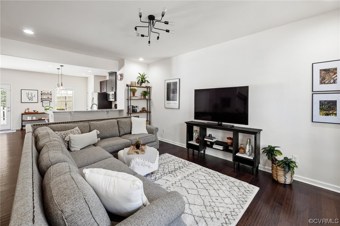 5524 Riverside Heights Way