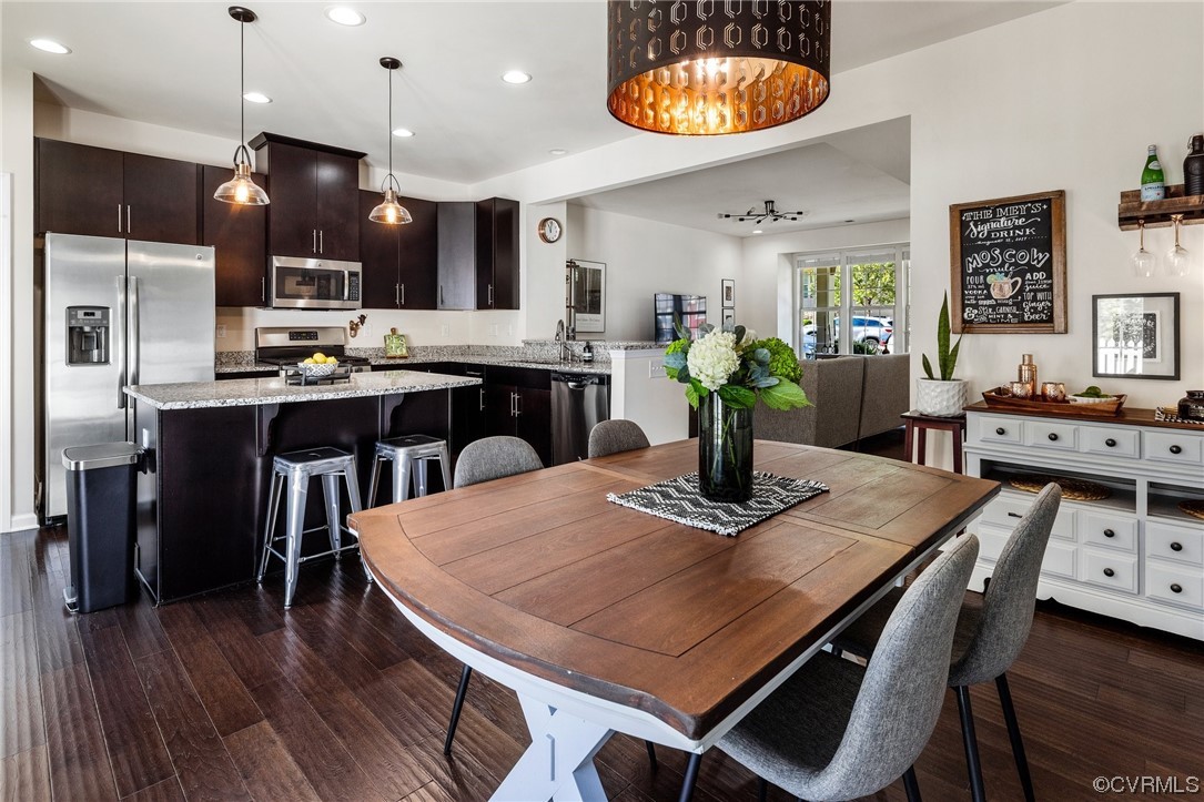 5524 Riverside Heights Way