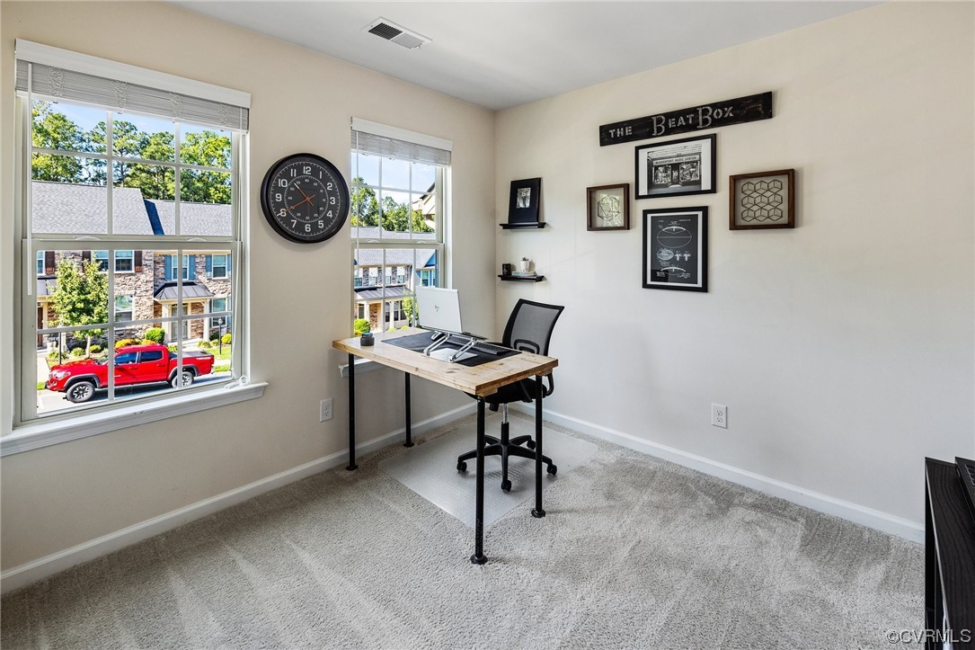 5524 Riverside Heights Way