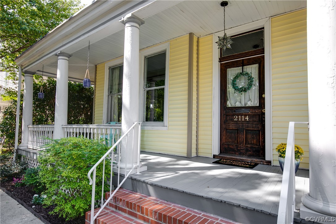 2114 Rose Ave