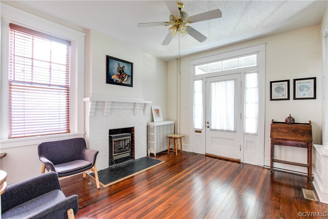 610 W 29th St
