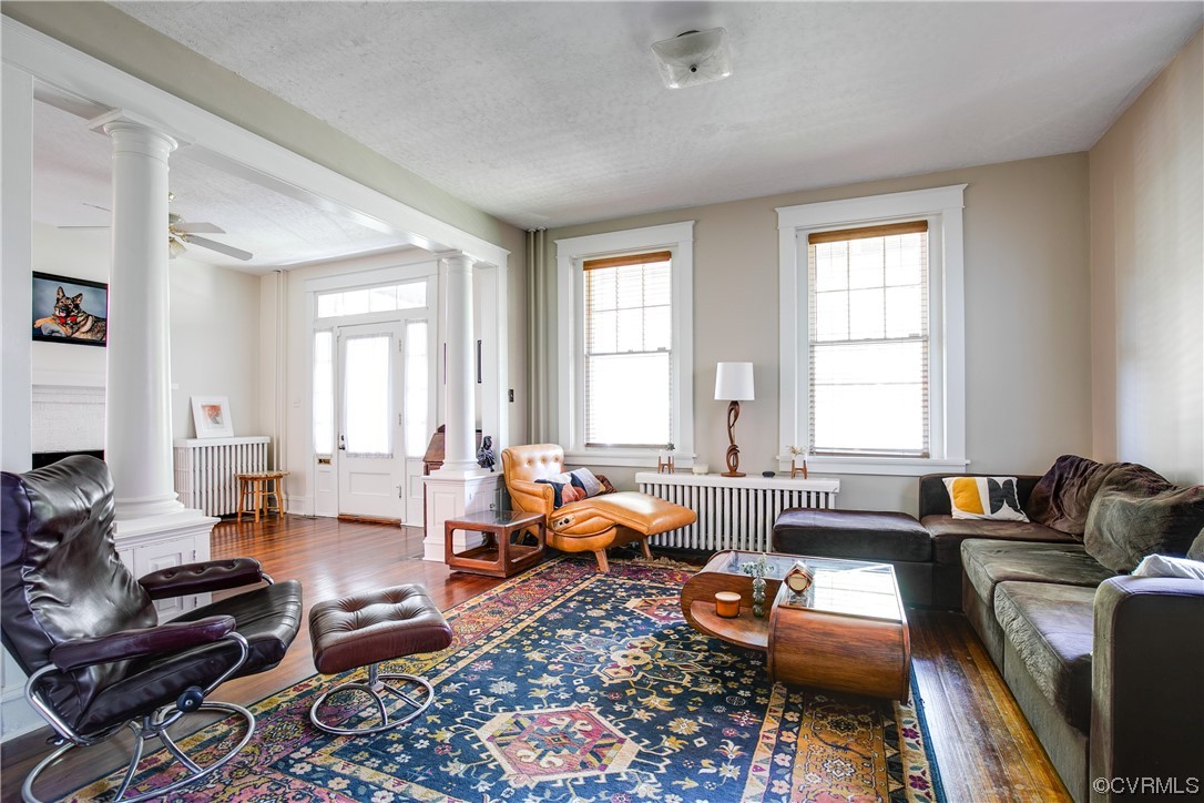 610 W 29th St