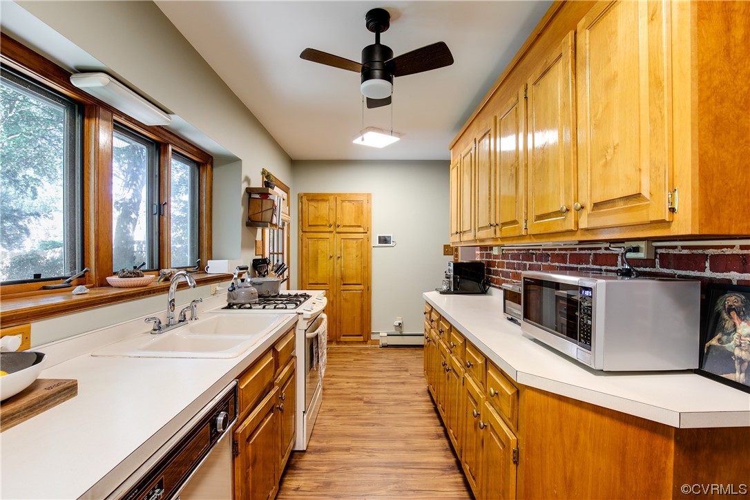 610 W 29th St