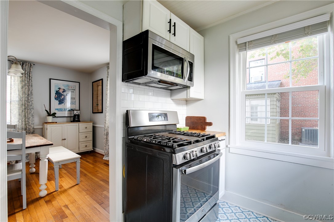 2111 Barclay Rd