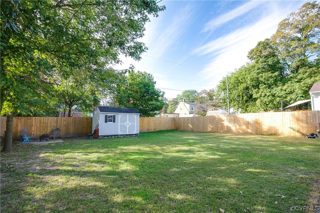 2111 Barclay Rd