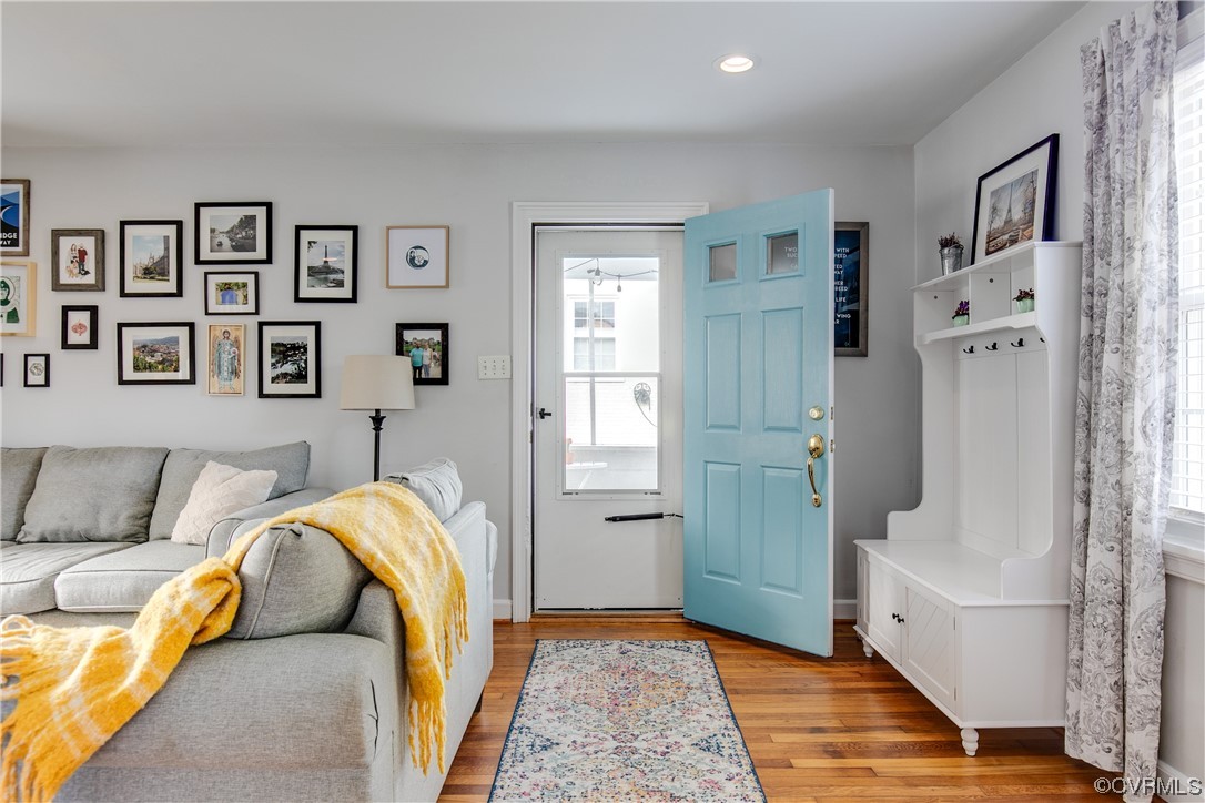 2111 Barclay Rd