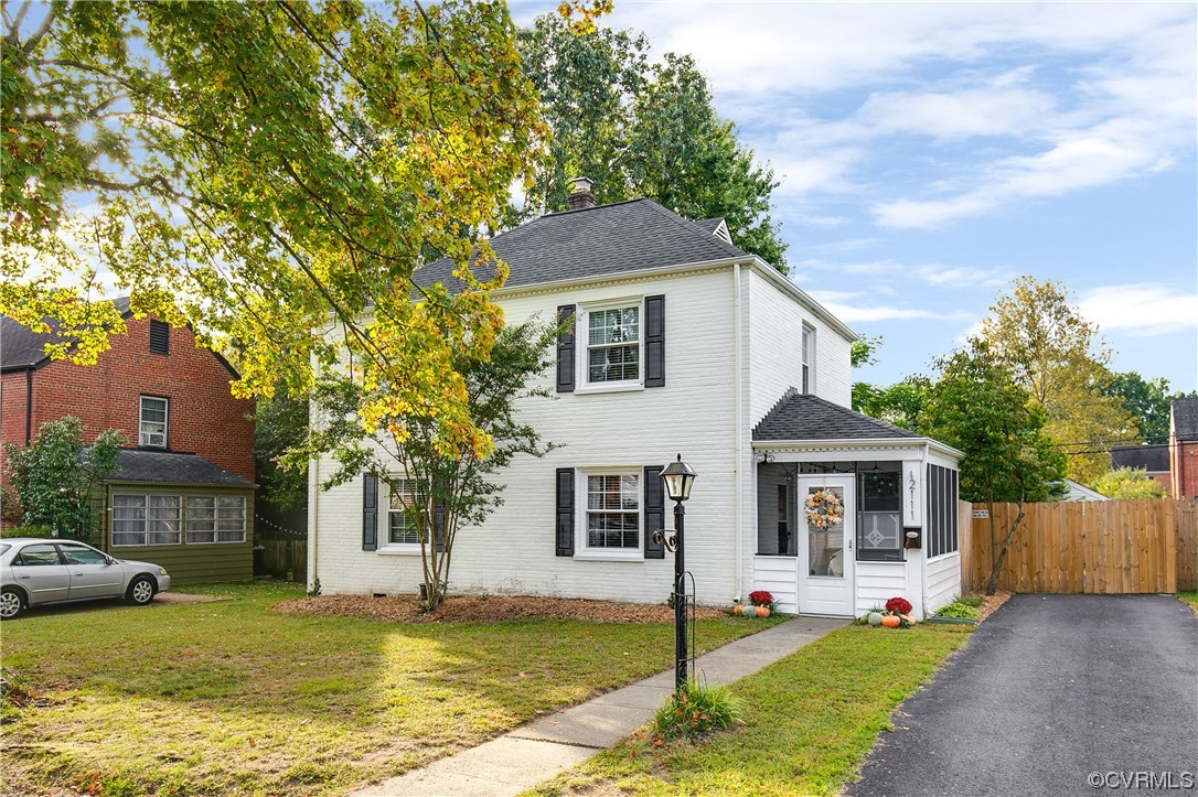 2111 Barclay Rd