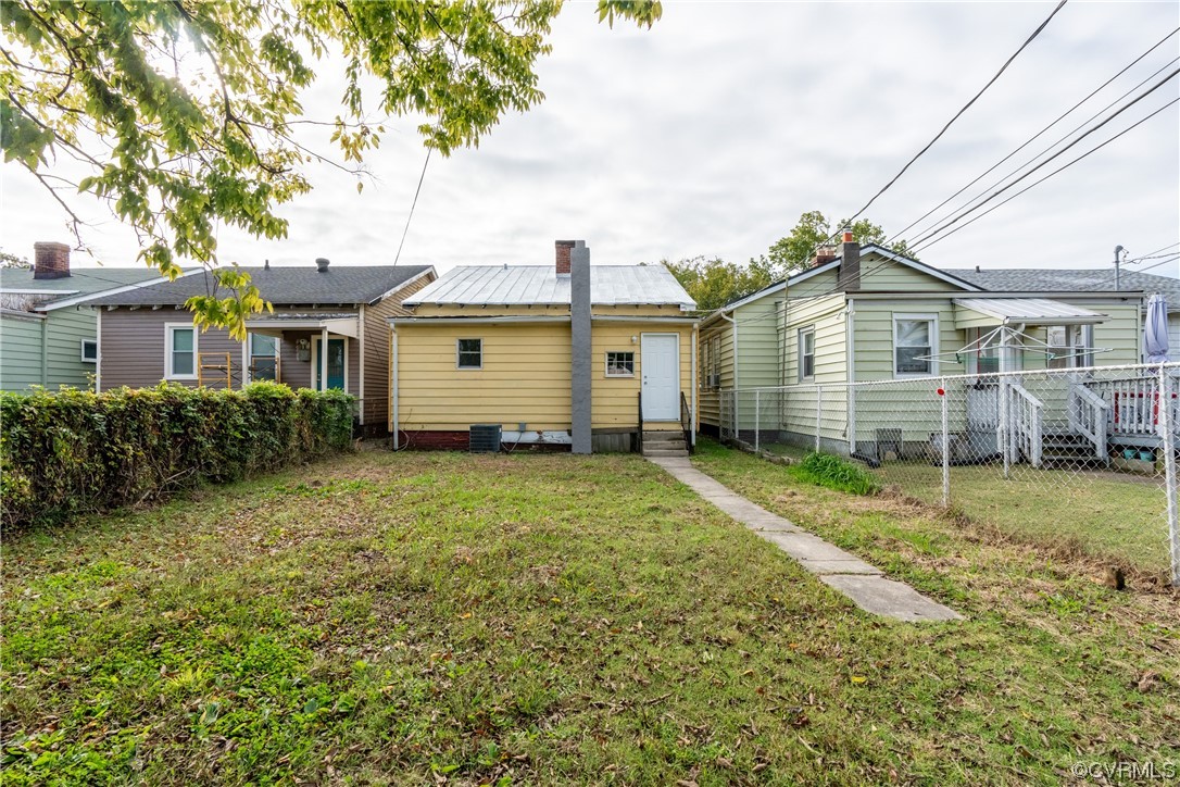 1406 Melton Ave