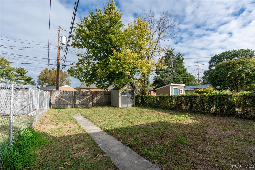 1406 Melton Ave
