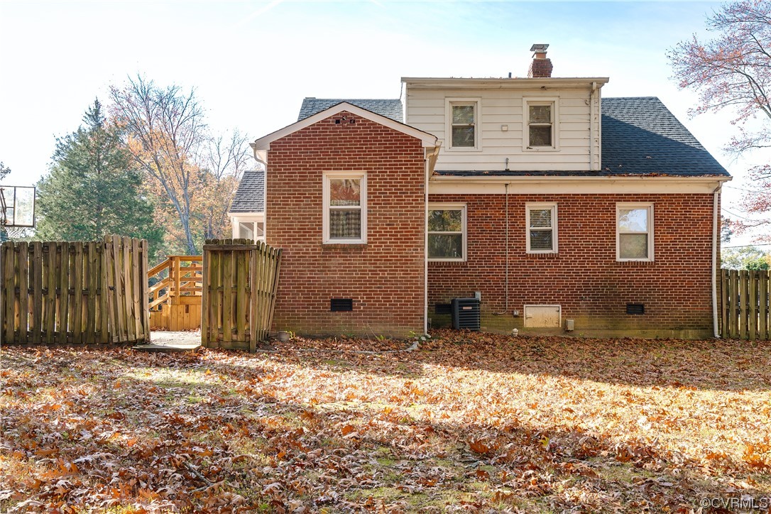 1401 Leicester Rd