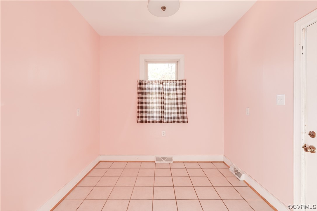 1401 Leicester Rd