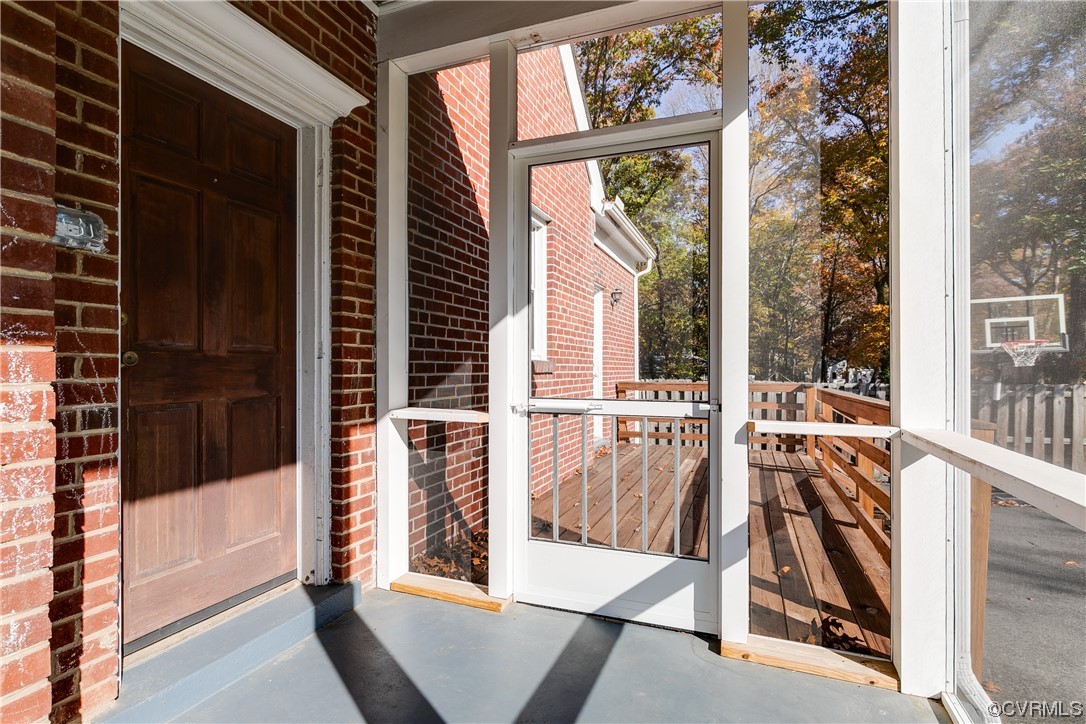 1401 Leicester Rd