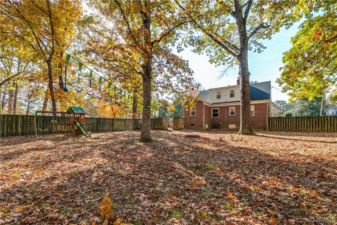 1401 Leicester Rd