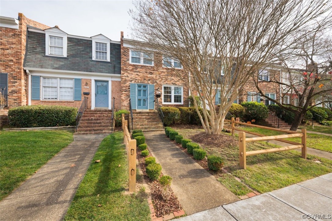 2201 Kingsbrook Dr