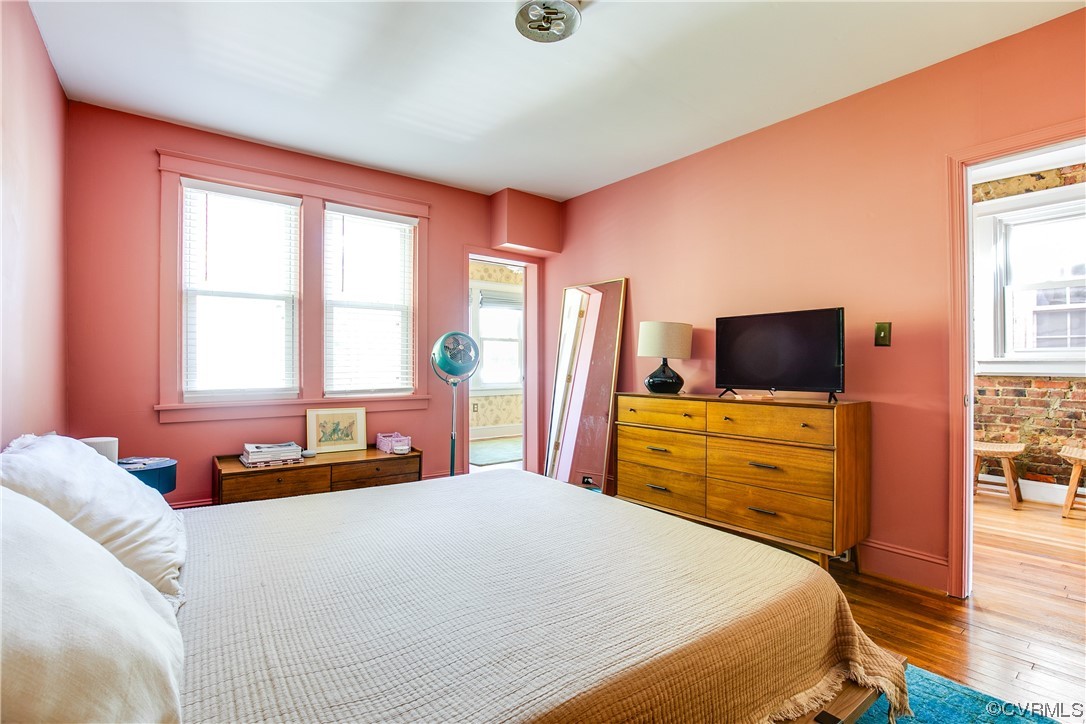 2220 Maplewood Ave