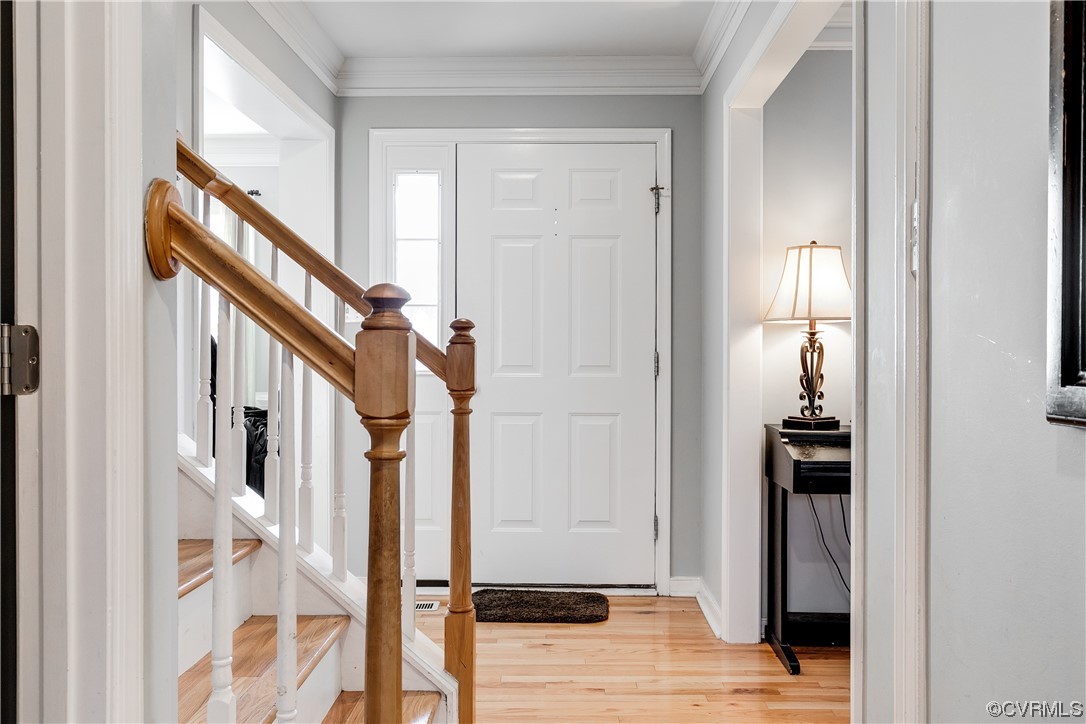 15036 Manor Gate Ct