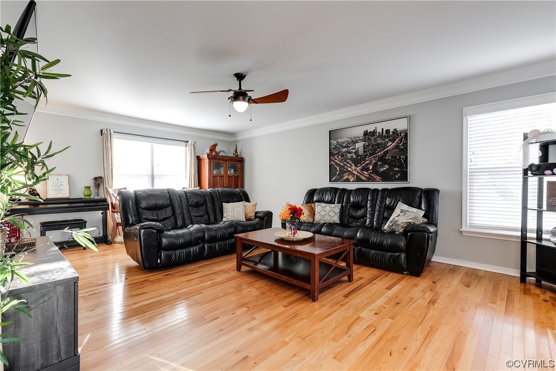15036 Manor Gate Ct