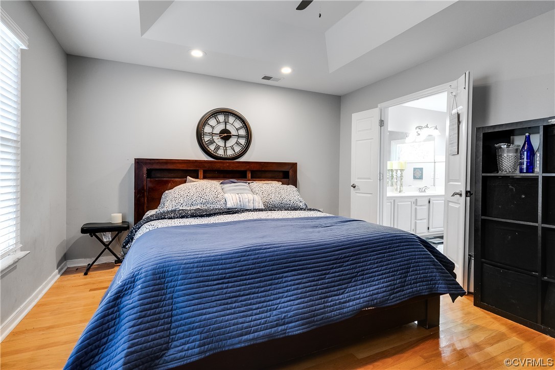 15036 Manor Gate Ct