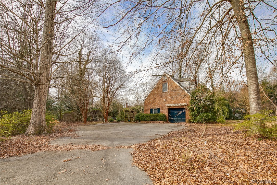80 Hill Crest Ln