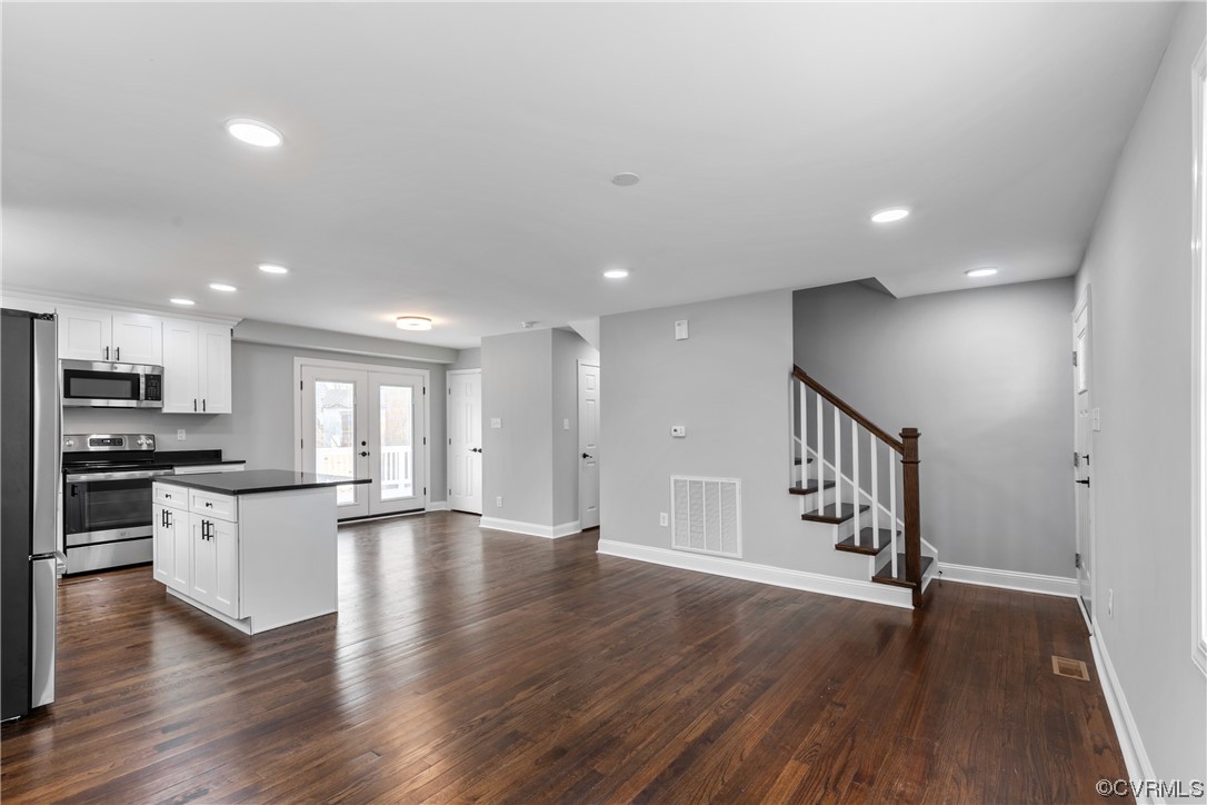 1103 Irby Dr