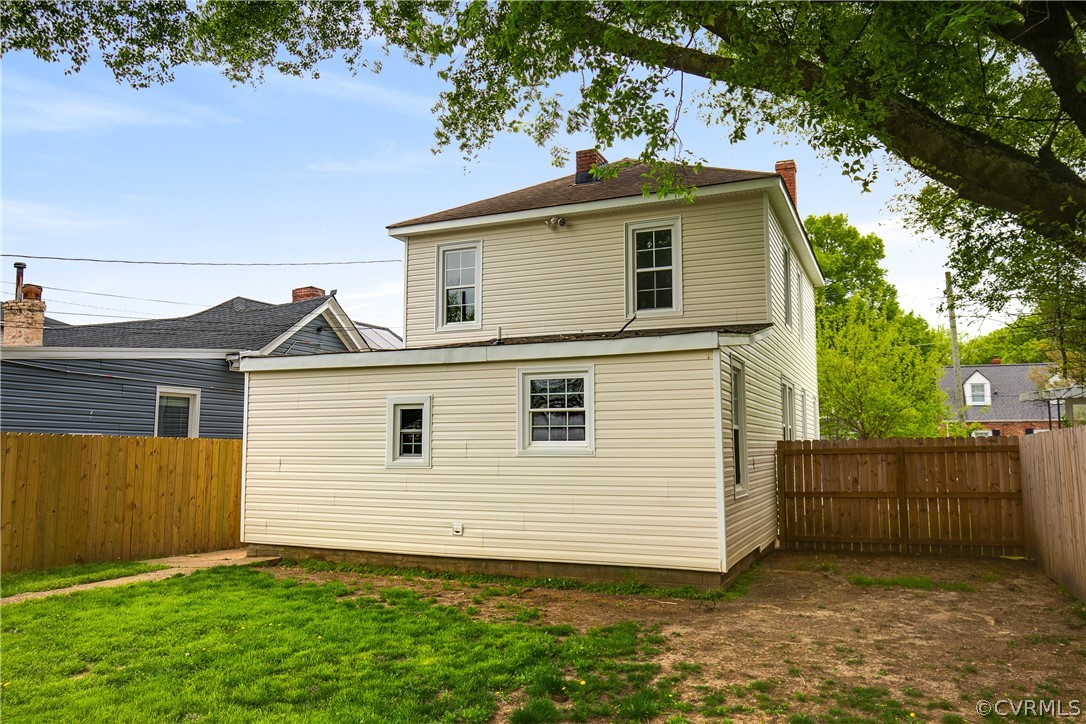 2103 Dinwiddie Ave