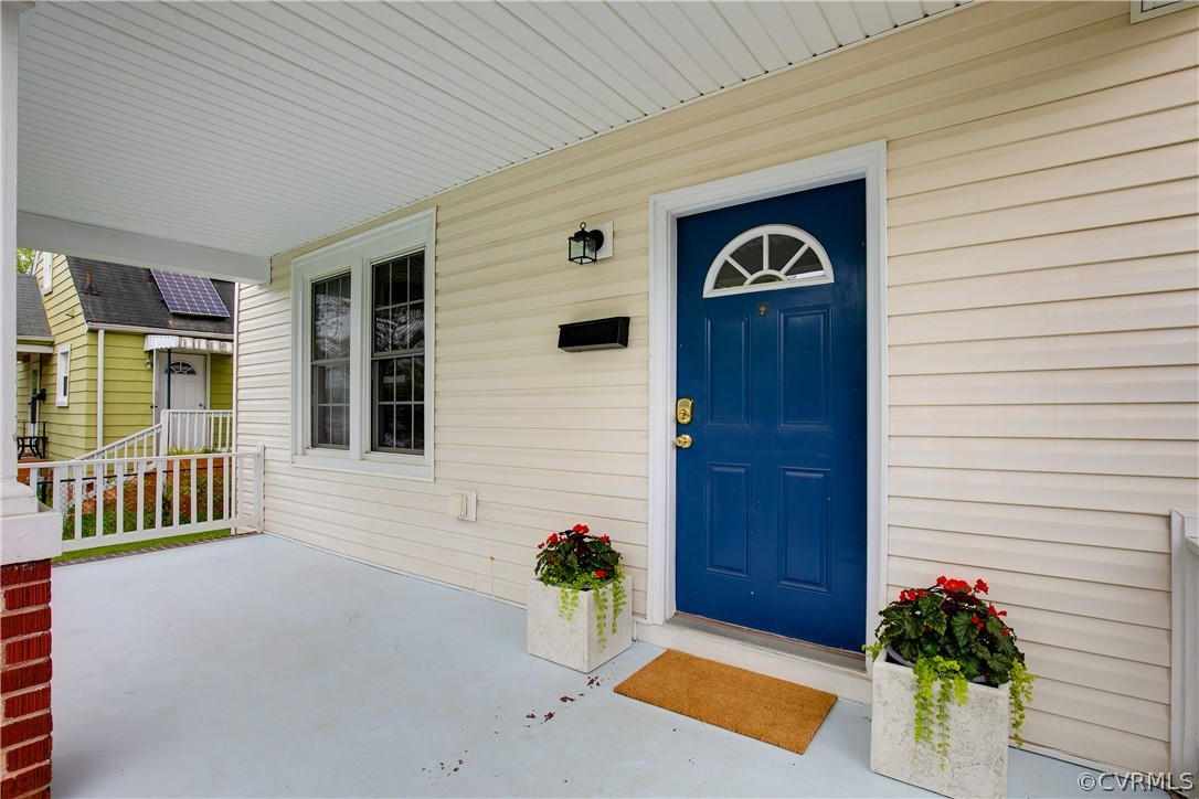 2103 Dinwiddie Ave