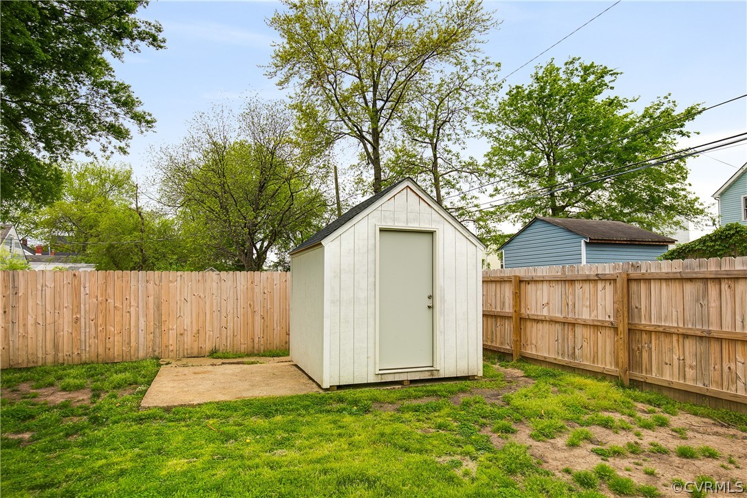 2103 Dinwiddie Ave
