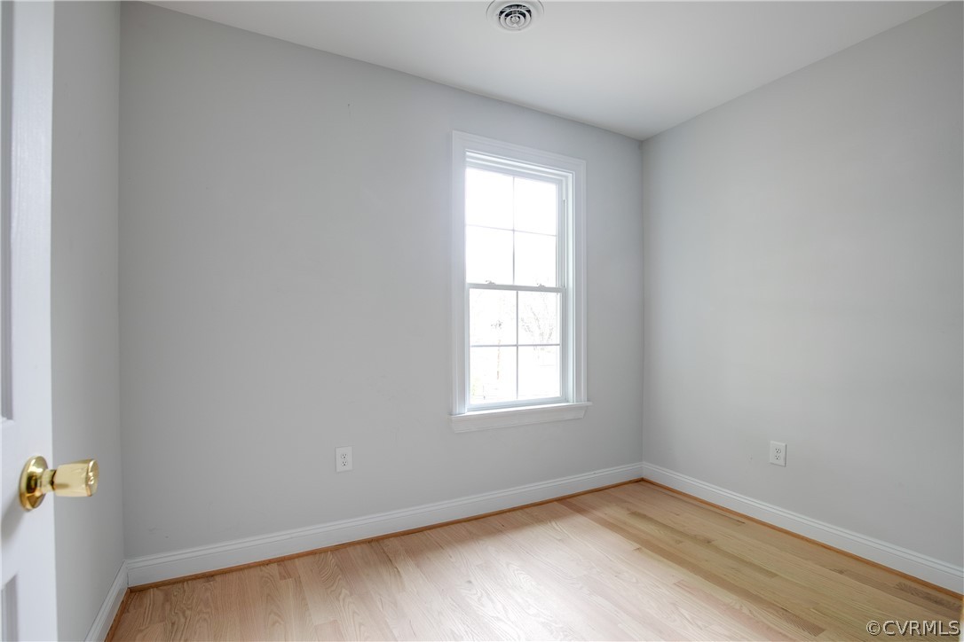 2103 Dinwiddie Ave