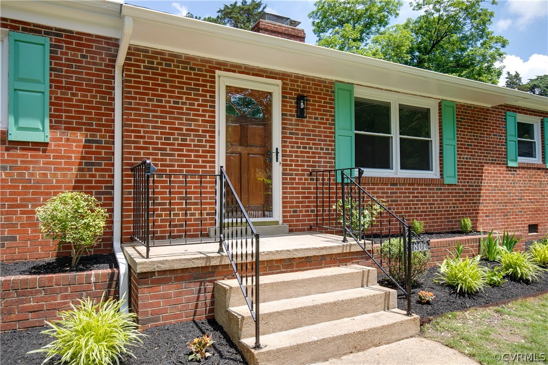 1807 Cedarhurst Dr