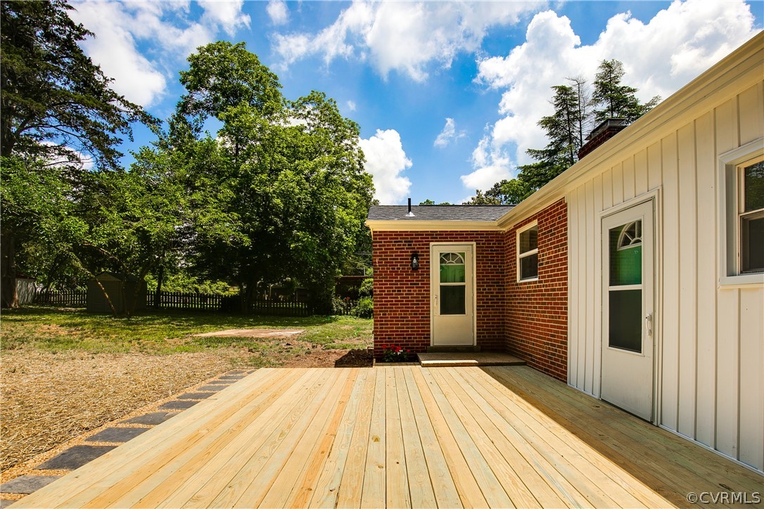 1807 Cedarhurst Dr
