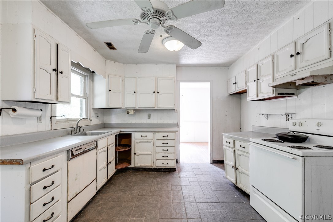 6160 Cedar Springs Rd