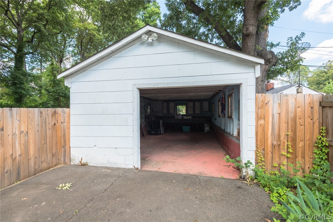2902 Maplewood Rd
