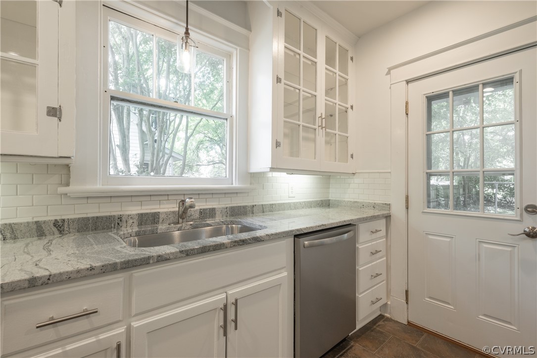 106 W 30th St