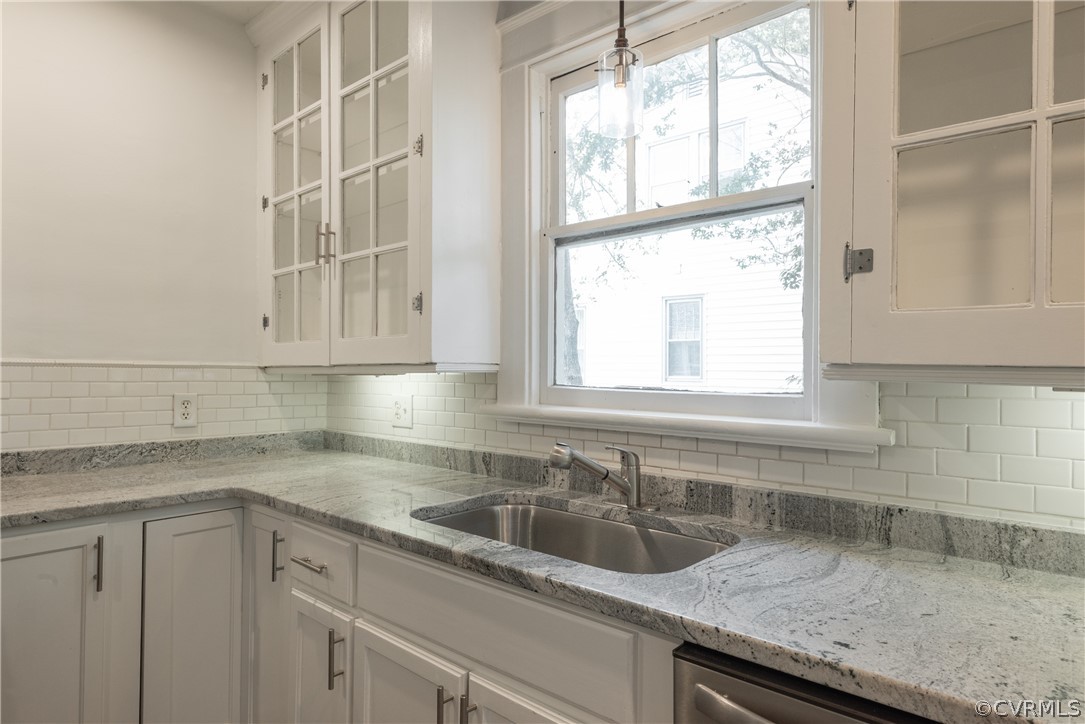 106 W 30th St