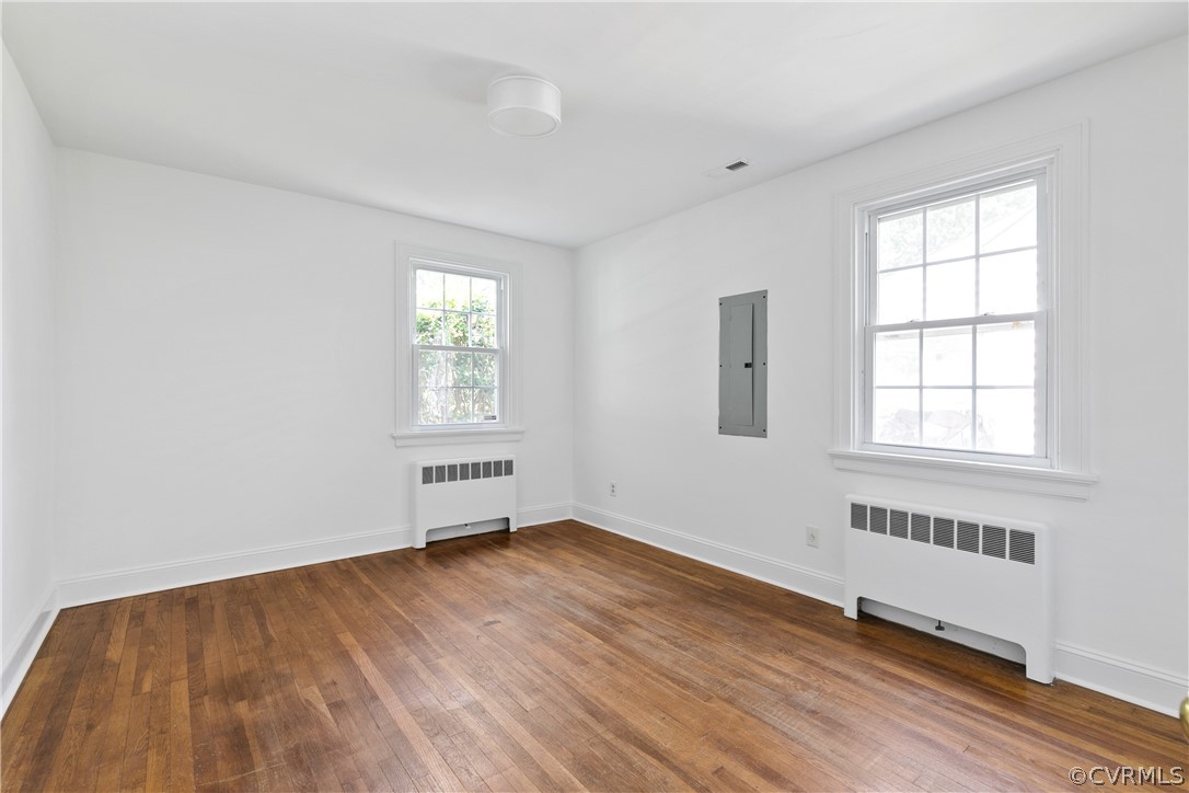 313 W 29th St