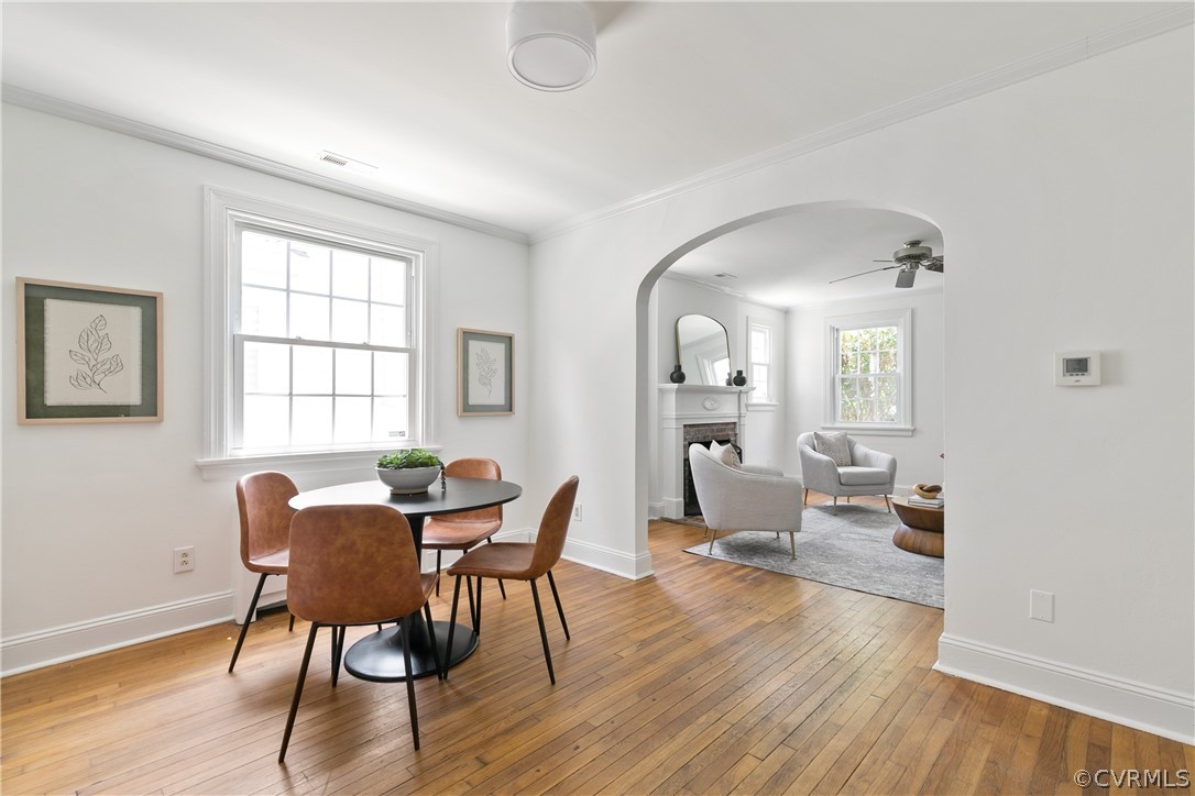 313 W 29th St