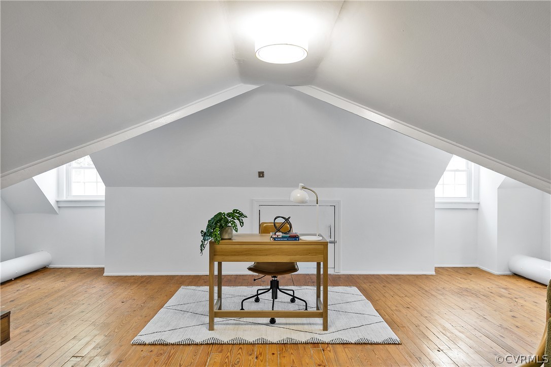 313 W 29th St