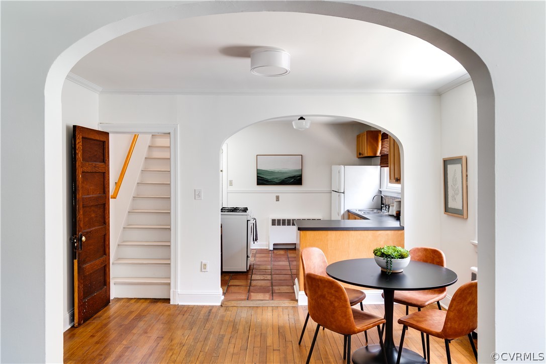 313 W 29th St
