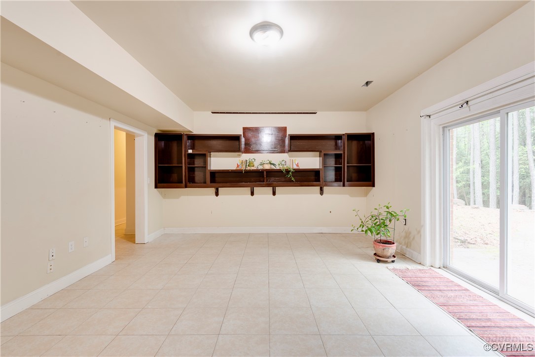 5470 Tyshire Pky