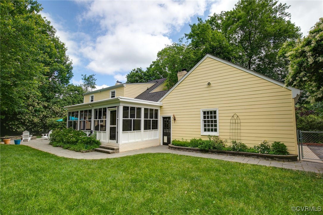 3410 Traylor Dr
